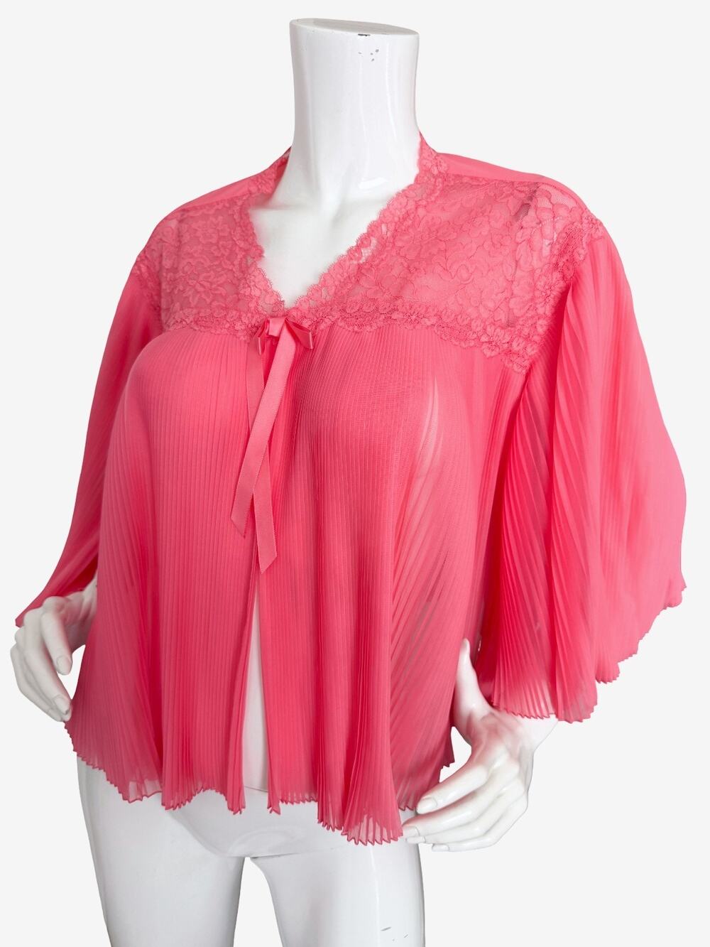 Vintage 60s Vanity Fair Pink Pleated Nylon Lace Angel Sleeve Bed Jacket Peignor